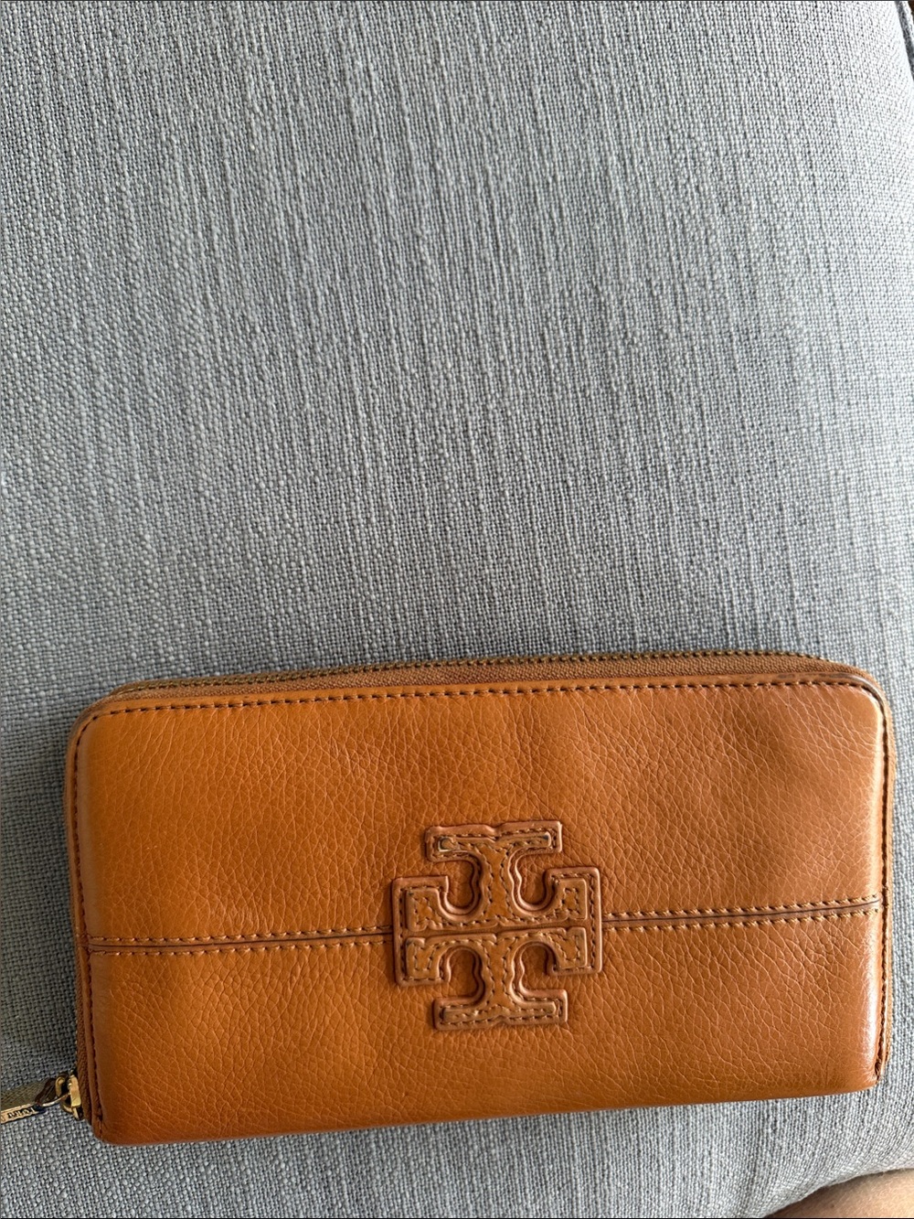 Tory Burch Caramel Leather Zip Wallet with Gold-Tone Logo Pull